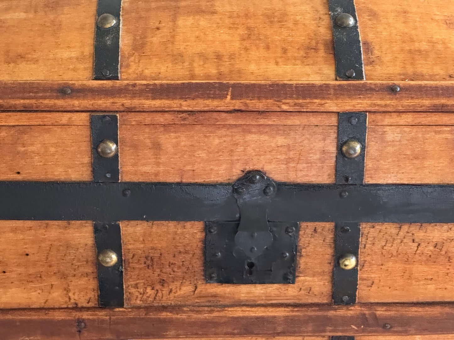 Antique Barrel Top Steamer Trunk Salesman Sample Doll Chest Wood Leather & Metal