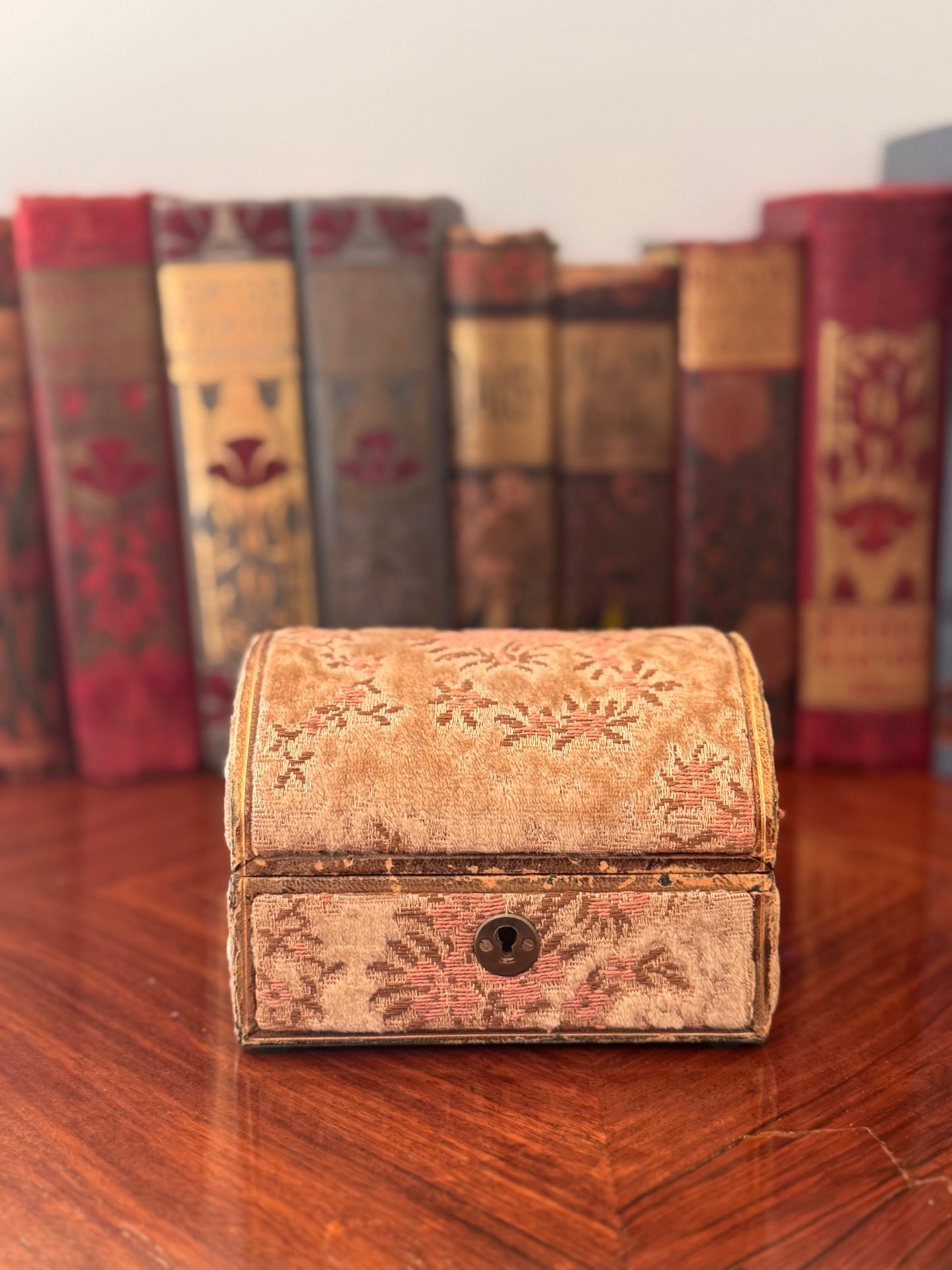 Vintage Made in Italy Floral Velvet Tapestry Trinket Jewelry Box