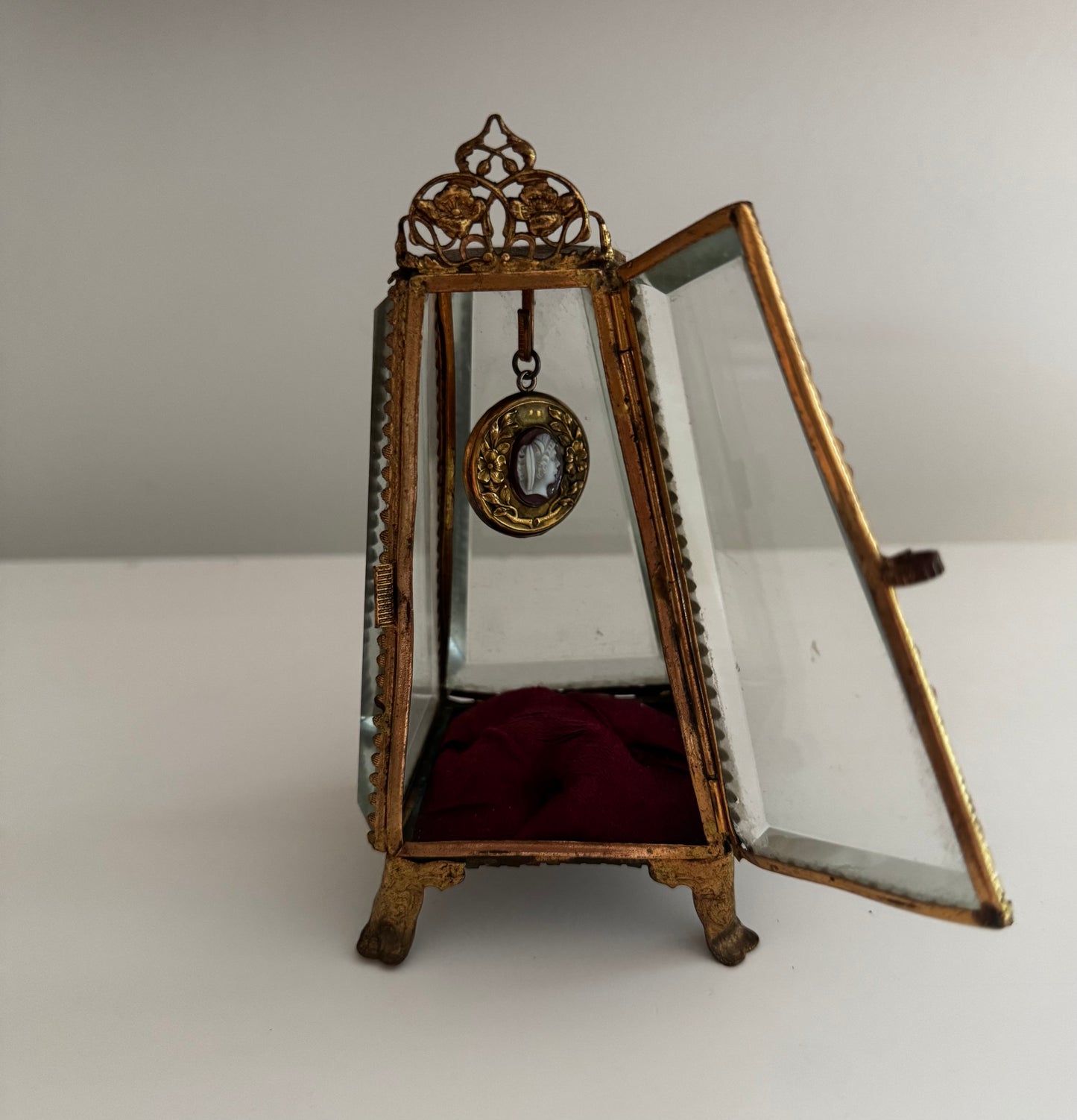 Antique French Ormolu Tufted Silk Crystal Watch Casket & Shell Cameo Pendant