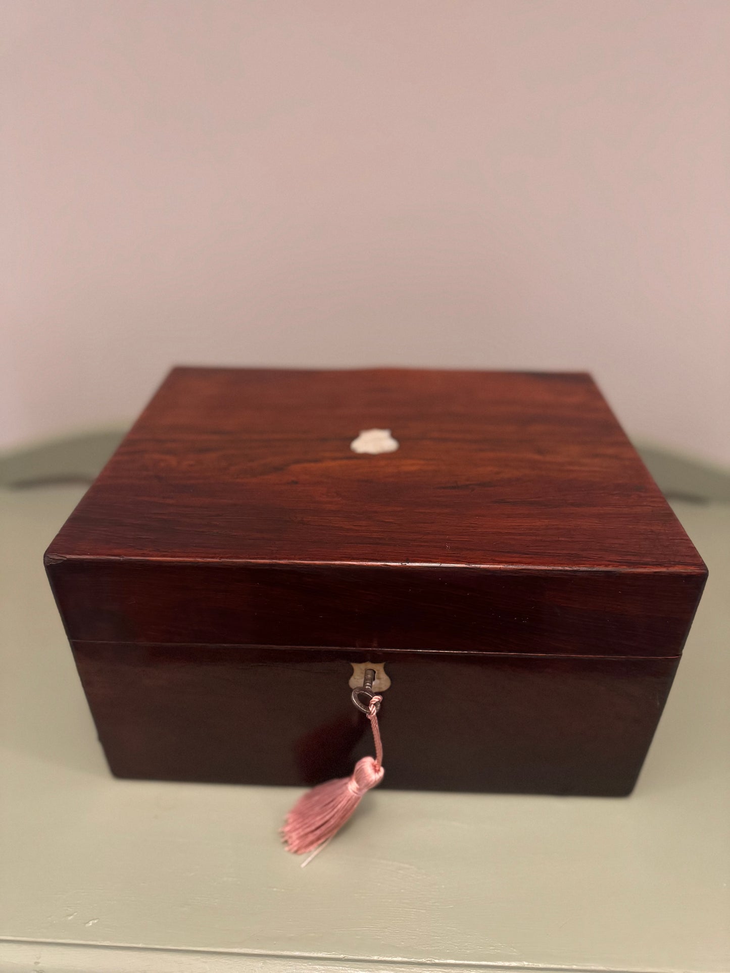 Antique Victorian 19c Burl Wood Mother Of Pearl Vanity Box With Key