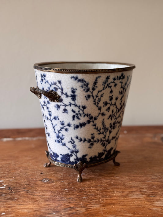Vintage Wong Lee 1895 Stamped Porcelain Blue White Floral Jardiniere Planter Vase